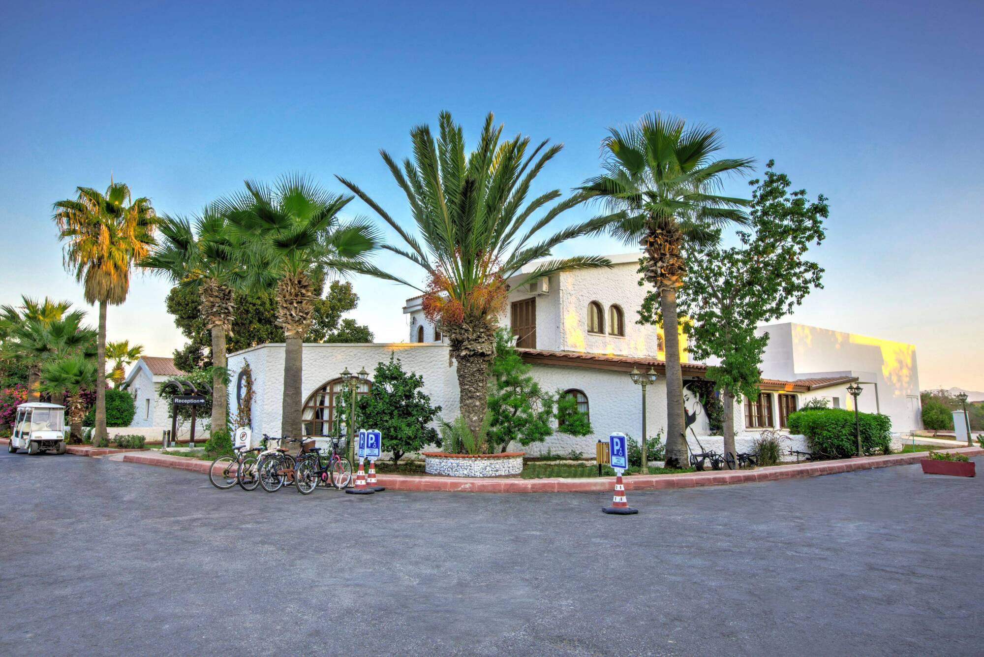 Merit Cyprus Gardens Holiday Famagusta  Exterior foto